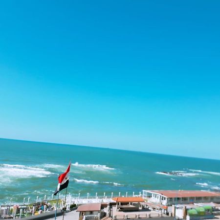 Royal Crown Hotel عائلات فقط 亚历山大港 外观 照片