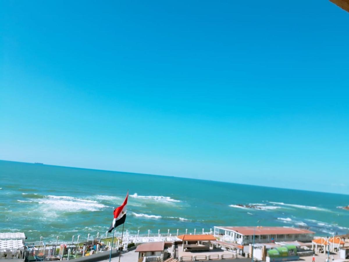 Royal Crown Hotel عائلات فقط 亚历山大港 外观 照片